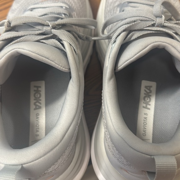 Bondi 8 Road-Running Shoes - Women's size 8.5w - Picture 5 of 6